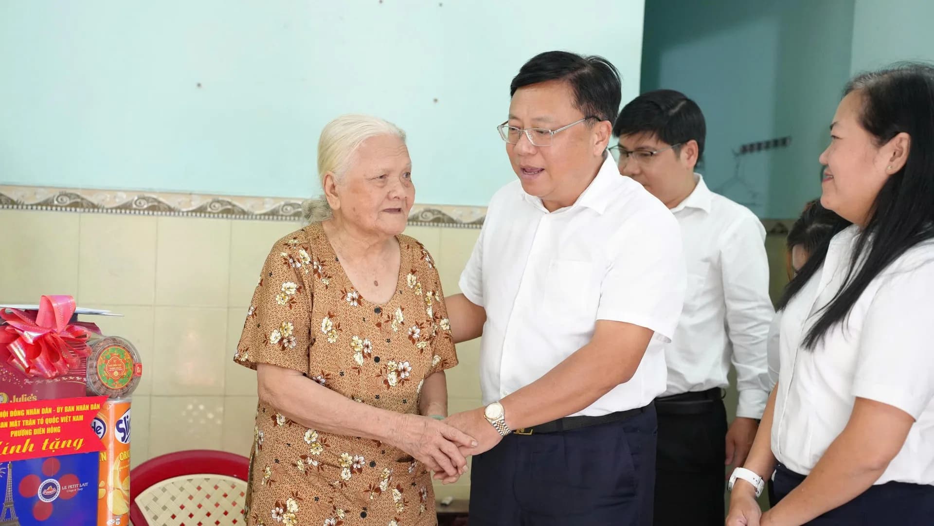 PHƯỜNG DIÊN HỒNG TRI ÂN NGƯỜI CÓ CÔNG NHÂN KỶ NIỆM 79 NĂM NGÀY THƯƠNG BINH - LIỆT SĨ