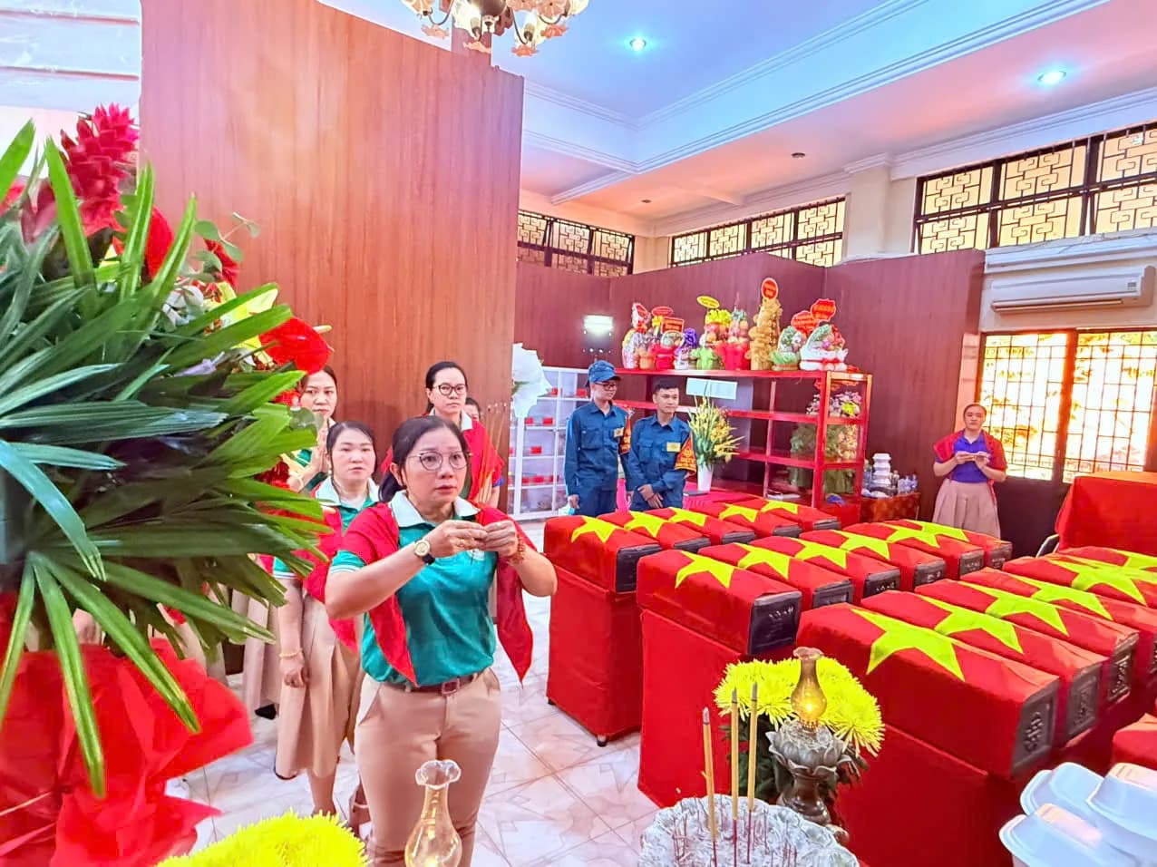 TRƯỜNG MẦM NON HOA ANH ĐÀO DÂNG HƯƠNG, BỒI ĐẮP TRUYỀN THỐNG “UỐNG NƯỚC NHỚ NGUỒN”