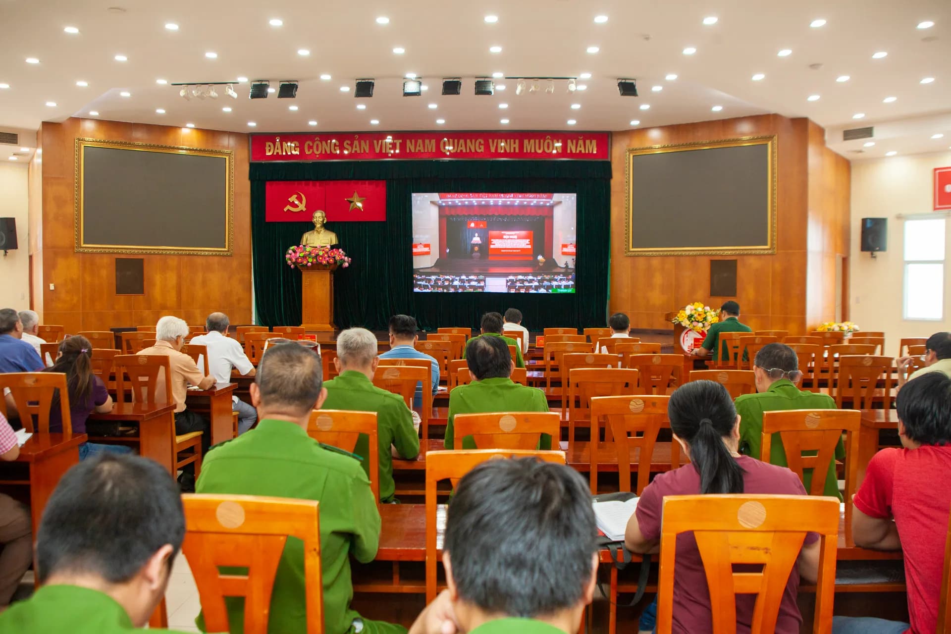 CHUNG TAY PHẤN ĐẤU XÂY DỰNG TP.HCM KHÔNG CÒN MA TÚY VÀO NĂM 2030