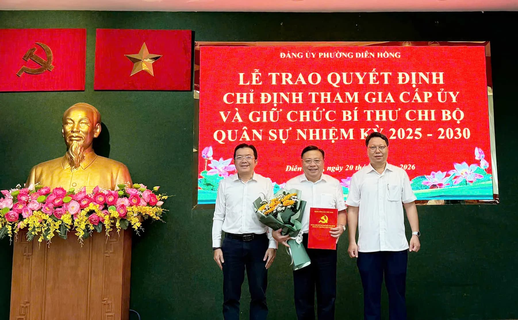 ĐỒNG CHÍ LÊ MINH TUẤN GIỮ CHỨC BÍ THƯ CHI BỘ QUÂN SỰ PHƯỜNG DIÊN HỒNG