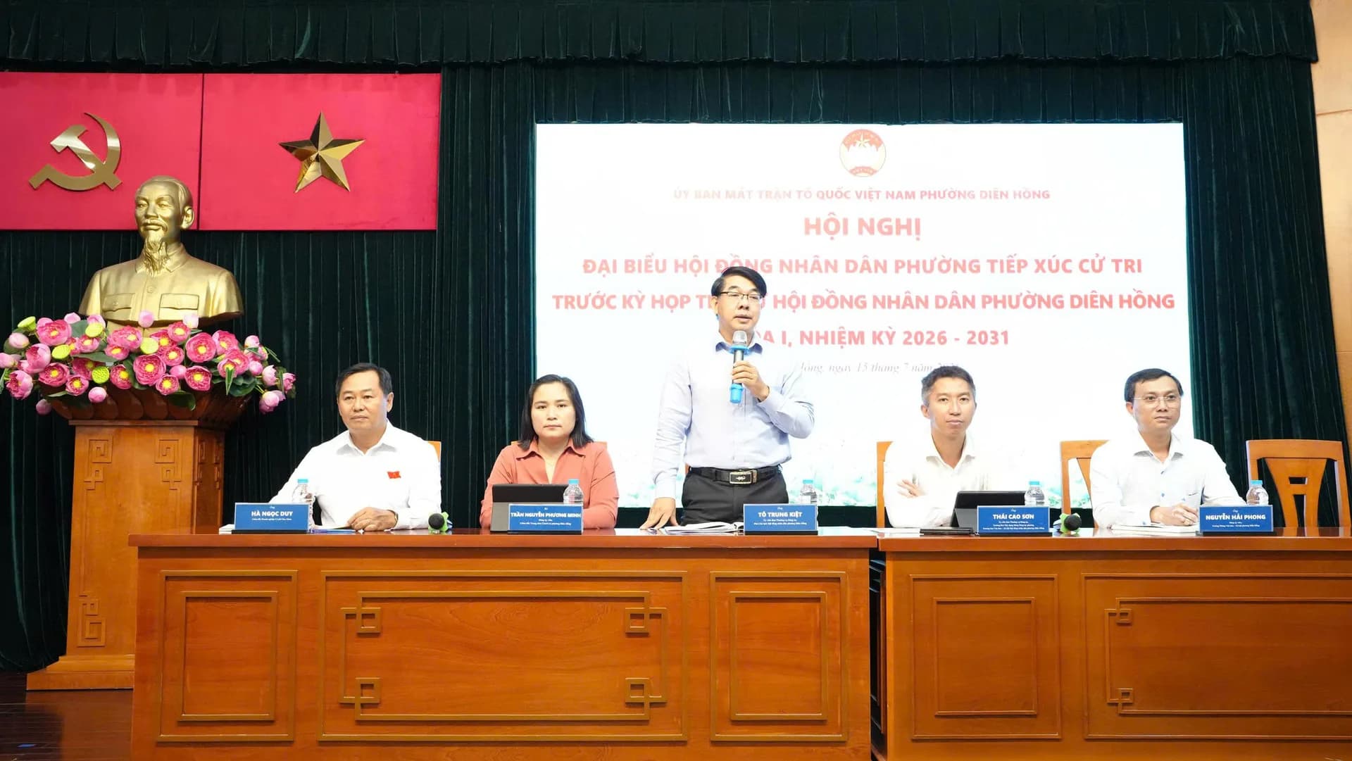 PHƯỜNG DIÊN HỒNG TIẾP XÚC CỬ TRI TRƯỚC KỲ HỌP THỨ TƯ HĐND: LẮNG NGHE KIẾN NGHỊ TỪ CƠ SỞ