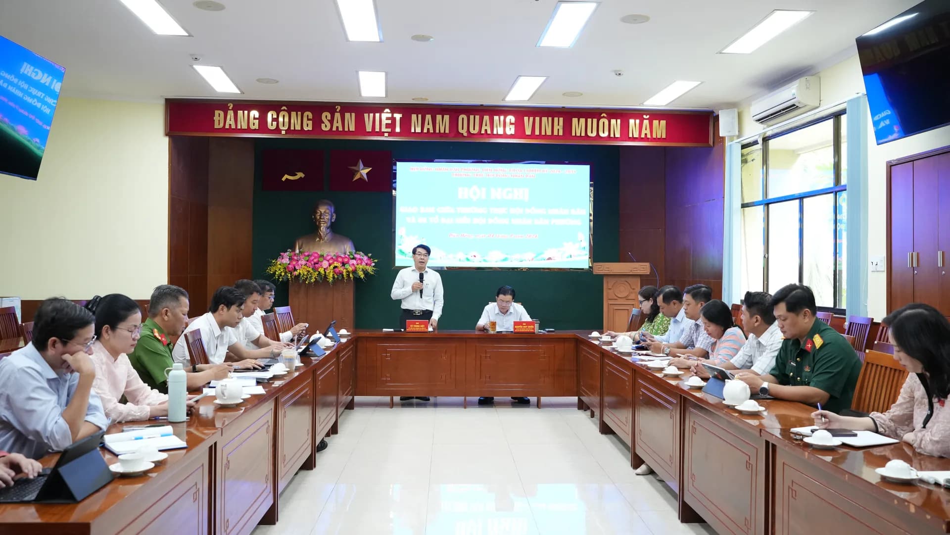 NÂNG CAO HIỆU QUẢ HOẠT ĐỘNG CỦA CÁC TỔ ĐẠI BIỂU HĐND