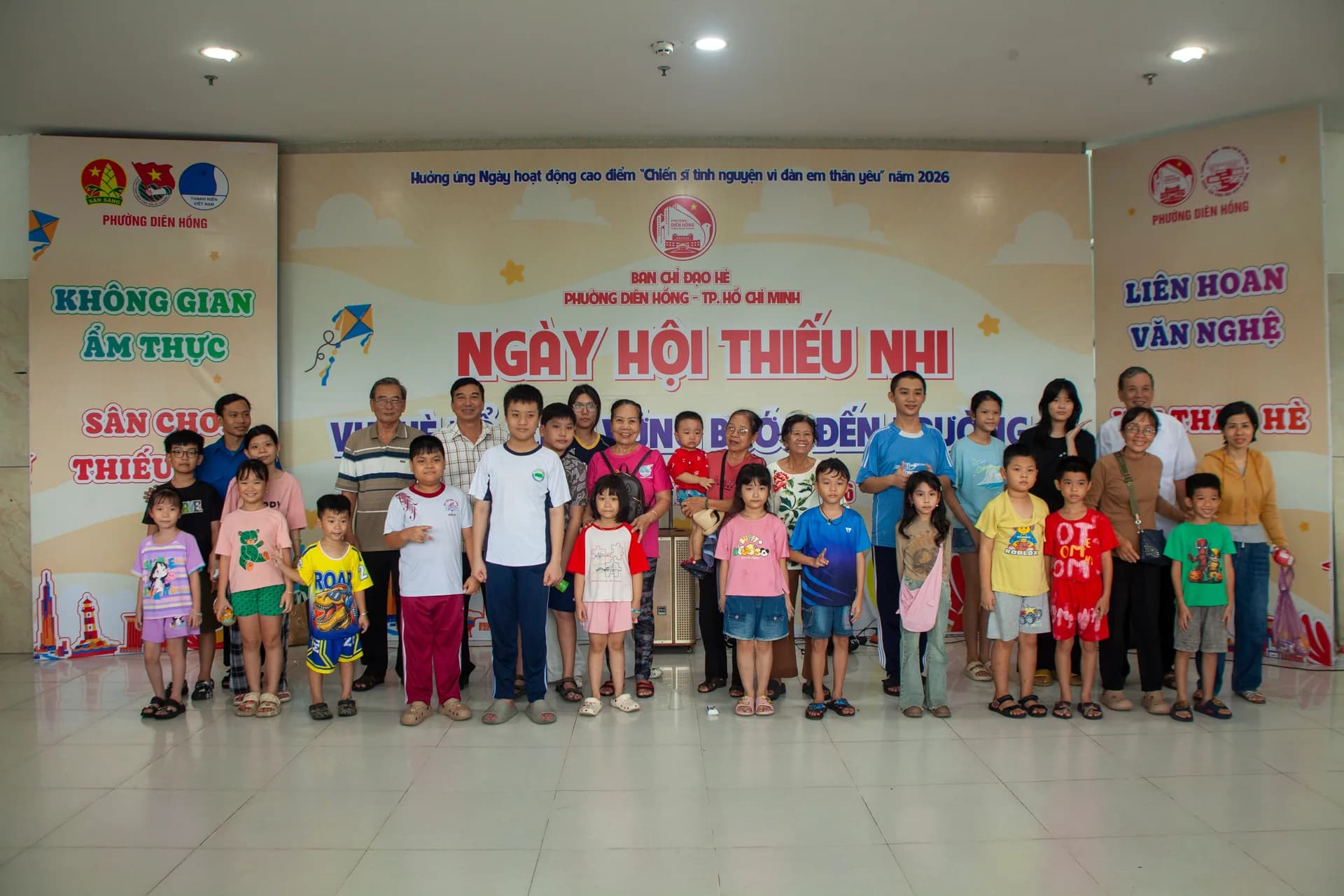 SÔI NỔI NGÀY HỘI THIẾU NHI “VUI HÈ BỔ ÍCH - VỮNG BƯỚC ĐẾN TRƯỜNG”