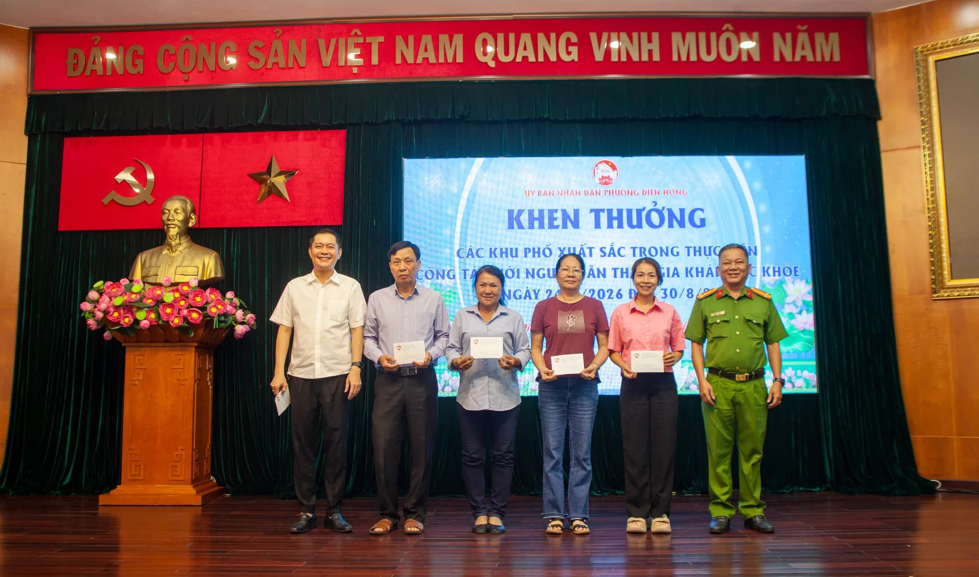 HUY ĐỘNG TOÀN LỰC, TĂNG TỐC KHÁM SỨC KHỎE CHO 100% HỌC SINH, SINH VIÊN, NGƯỜI KHUYẾT TẬT TRƯỚC 15/9