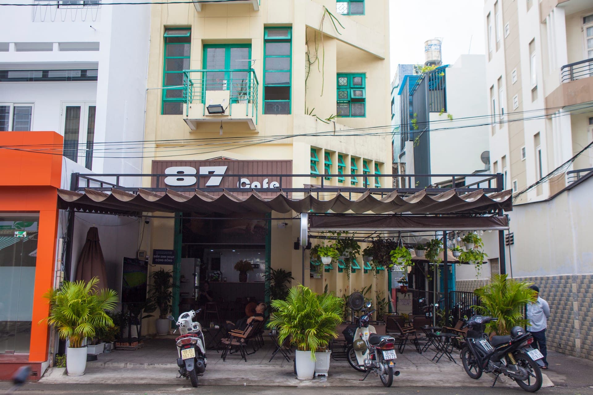 Trụ sở 11