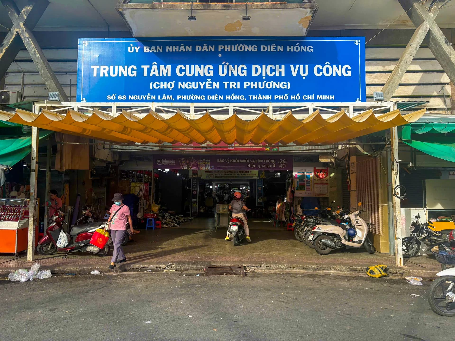 Trụ sở 4