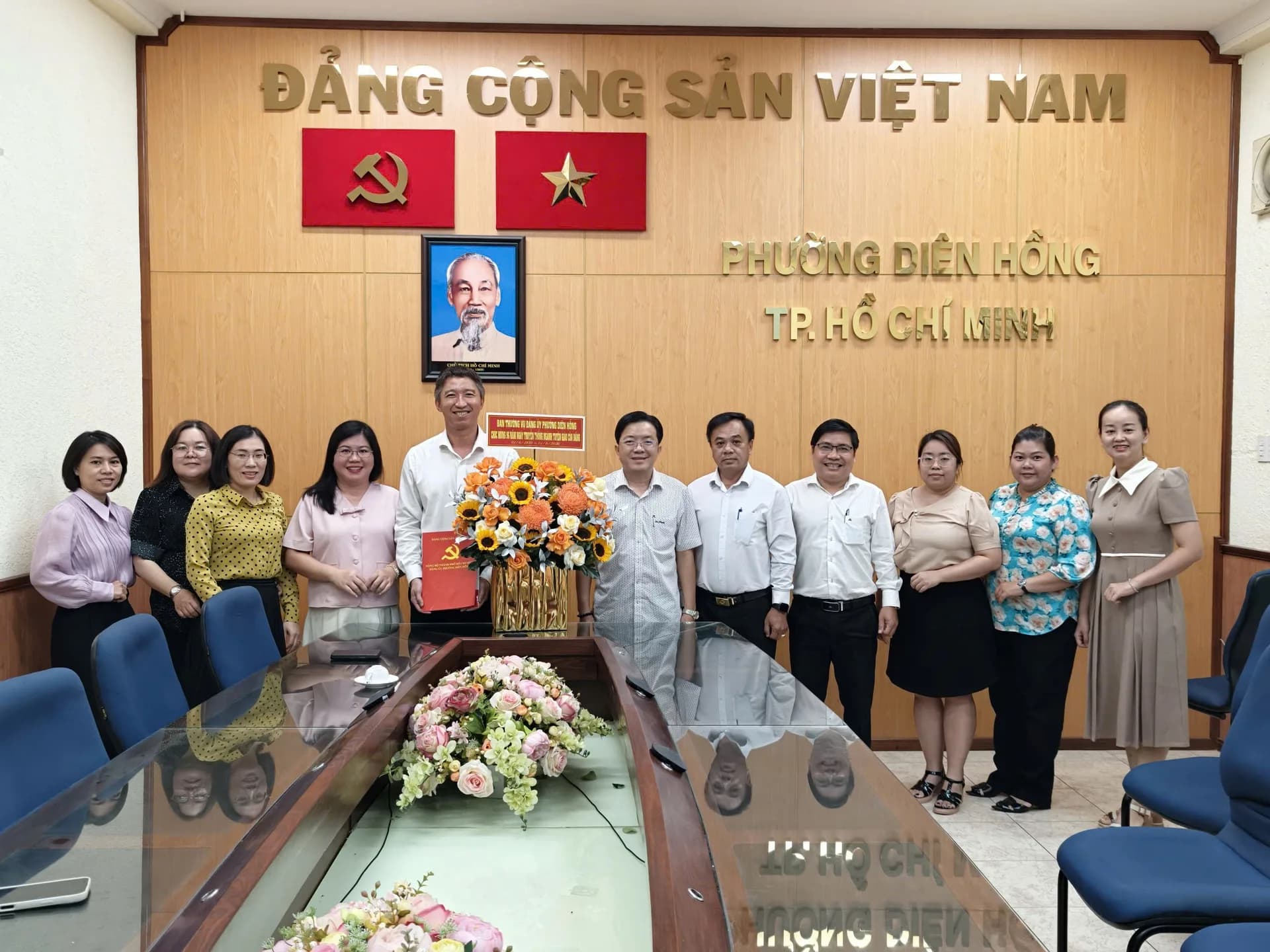CHÚC MỪNG BAN XÂY DỰNG ĐẢNG NHÂN KỶ NIỆM 96 NĂM NGÀY TRUYỀN THỐNG NGÀNH TUYÊN GIÁO CỦA ĐẢNG