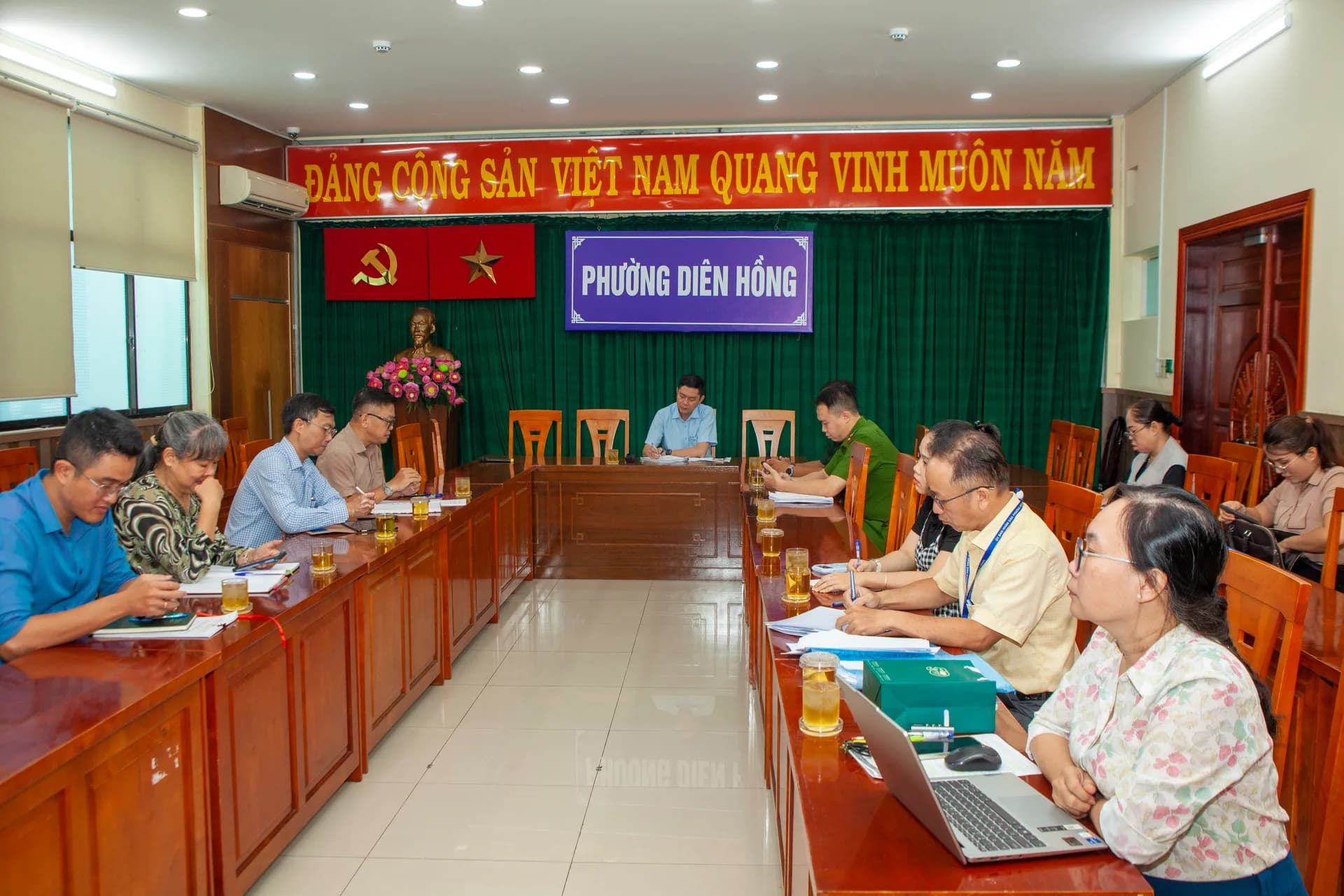 RÀ SOÁT CHỈ TIÊU 9 THÁNG, TĂNG TỐC CHUYỂN ĐỔI SỐ
